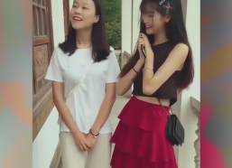 炫耀小姐姐,揭秘时尚界的耀眼之星