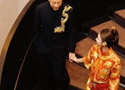 汪小菲婚礼高清照曝光：有敬茶改口环节666万改口费引热议_吃瓜娱乐记