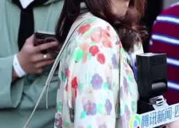 记者小姐姐,揭秘新闻背后的故事