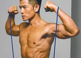 娱乐吃瓜白鹿娱乐吃瓜第一线：郭富城宝刀未老妻子再孕！杜海涛对老婆服从性测试？张婧仪是地母系长相？李现被网红女友缠住了？白鹿在公司地位高？